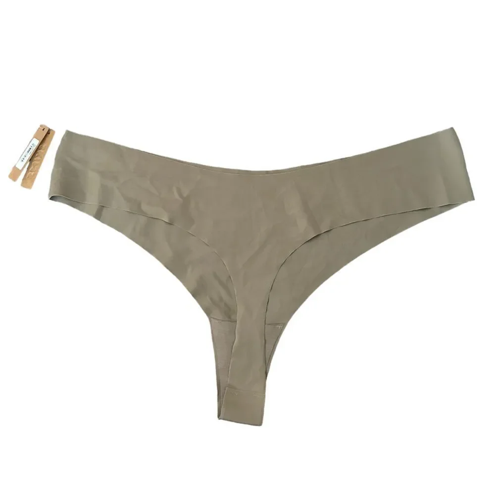 NWT SKIMS Naked Dipped Desert Nude Seamless Thong Panty